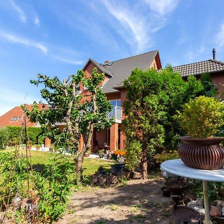 Grosszuegige Ferienwohnung Im Haus "Anno 2000" Bergen Auf Rugen Zewnętrze zdjęcie